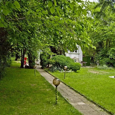 Дом отдыха Lubimetz 13 Holiday